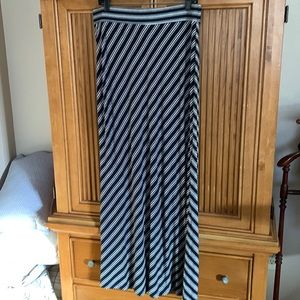 Ann T maxi skirt